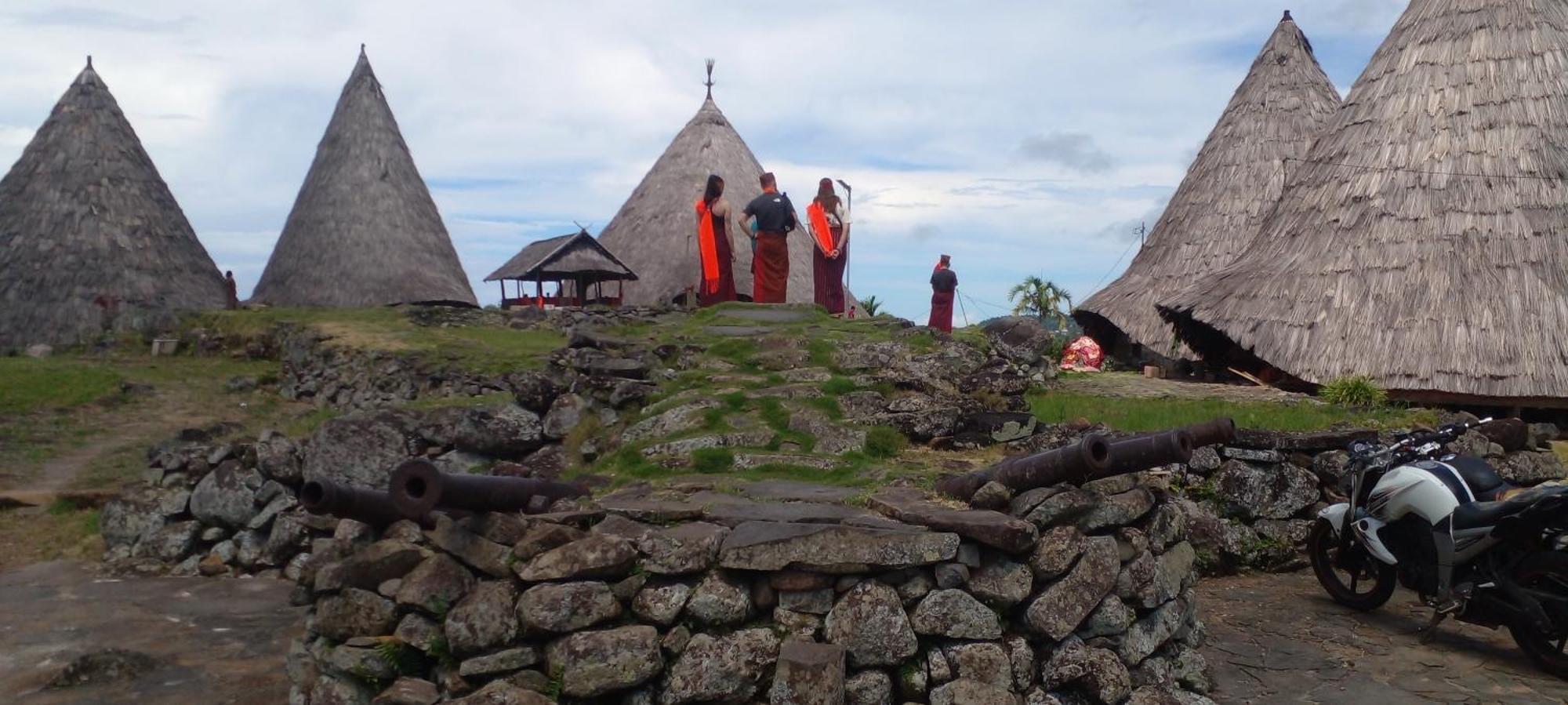 Farila Lodge Kelimutu Esterno foto