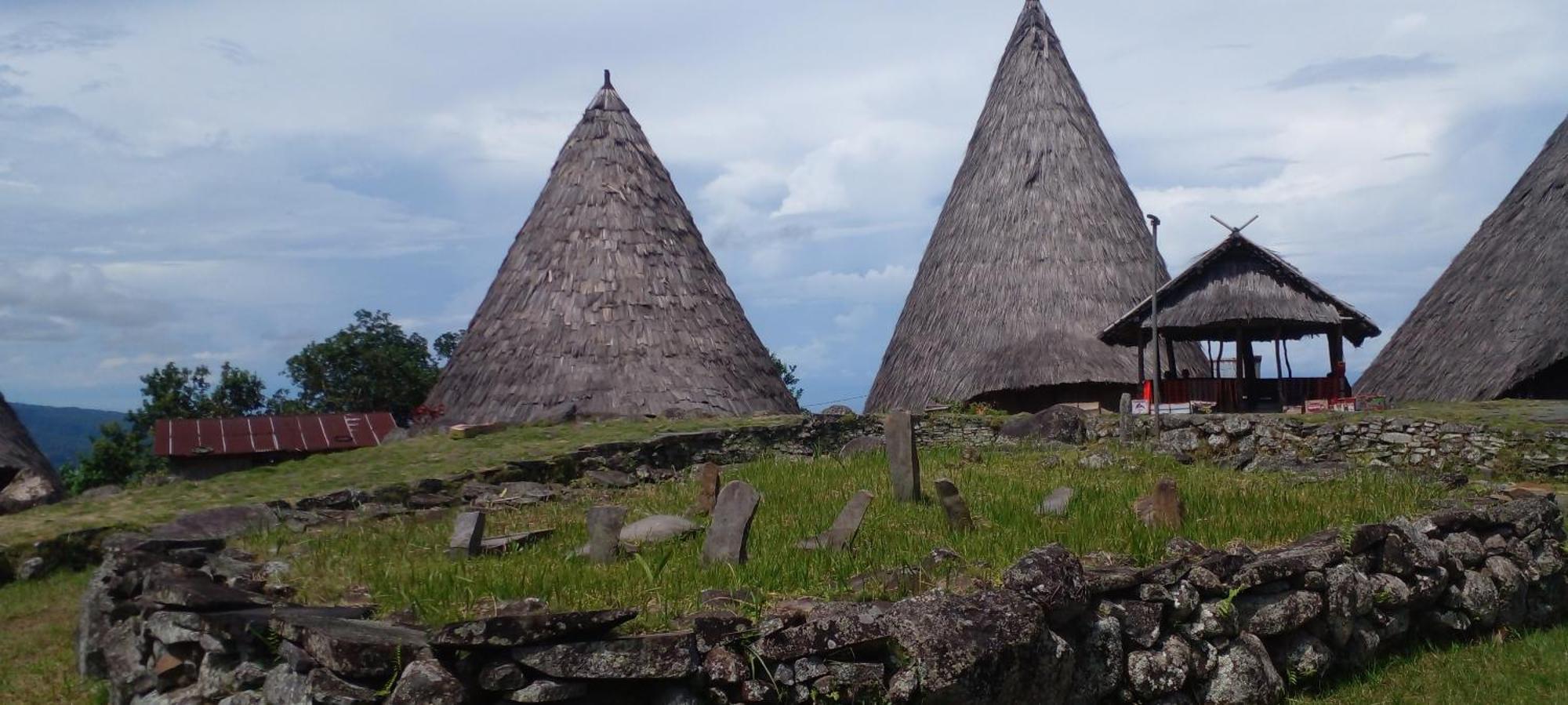 Farila Lodge Kelimutu Esterno foto